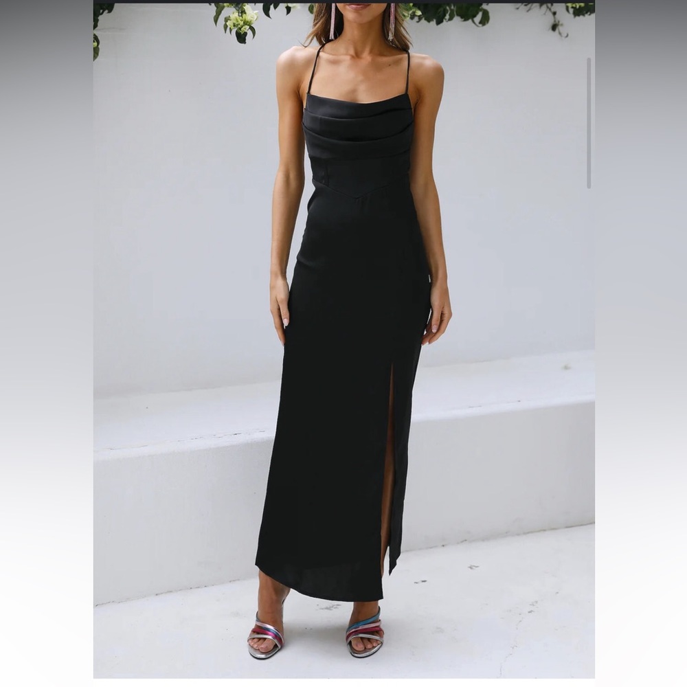 Golden Thoughts Maxi Dress Black - Hello Molly